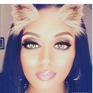 Meet your Posher, Tina